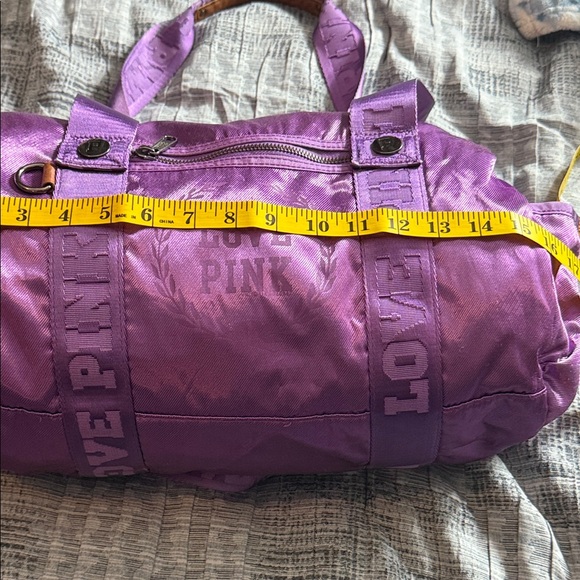 Vintage Y2K Metallic Purple PINK Victoria's Secret Duffle/Carry-on Bag - Picture 8 of 10